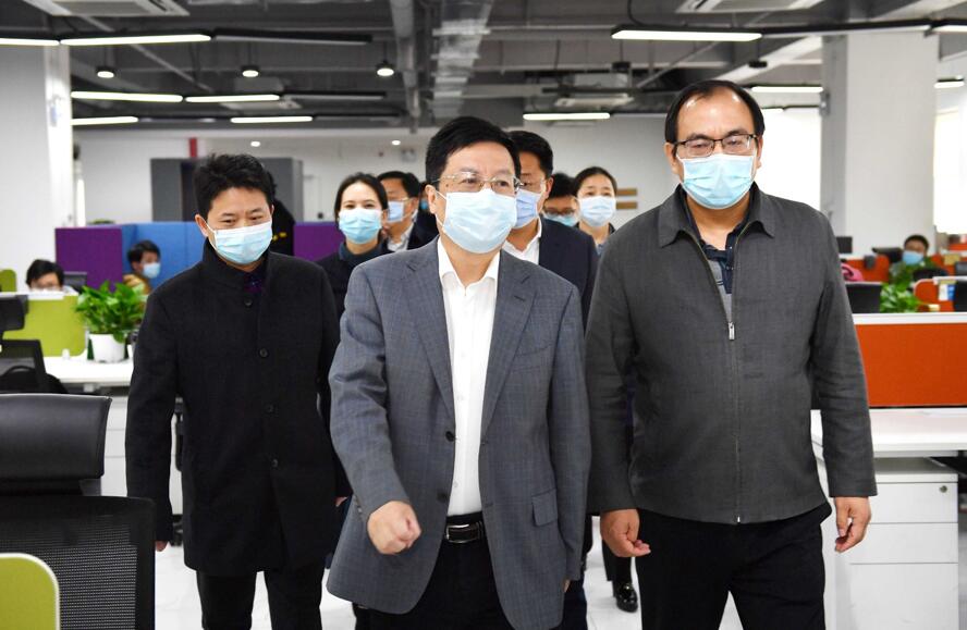 湖南省委常委、長沙市委書記胡衡華到大唐先一科技公司調(diào)研