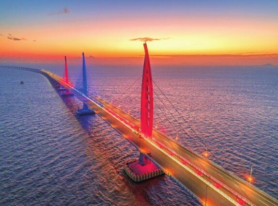 南方電網(wǎng)公司釋放改革能量 為“六穩(wěn)”“六?！痹鰟恿? width=