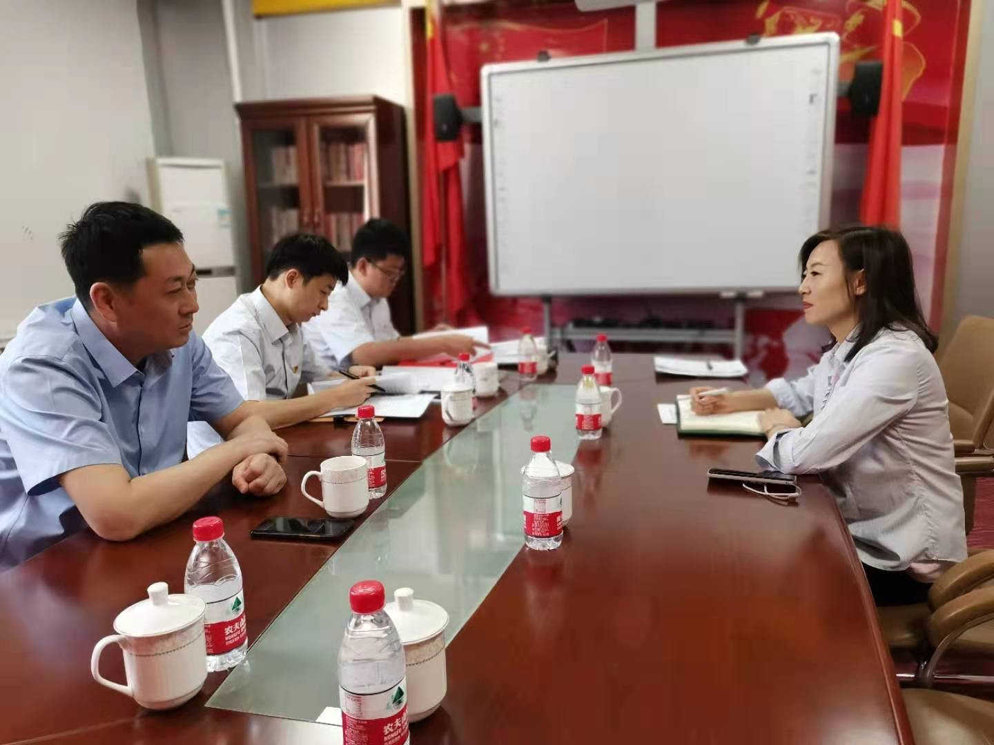 副局長(zhǎng)王永強(qiáng)到烏海電業(yè)局千里山分局開展黨史學(xué)習(xí)教育督導(dǎo)、領(lǐng)學(xué)