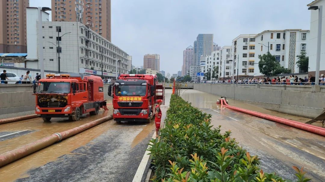 千里征程未下鞍，排澇備勤又揚(yáng)鞭——中國安能第三工程局就位后立即組織搶險救援工作