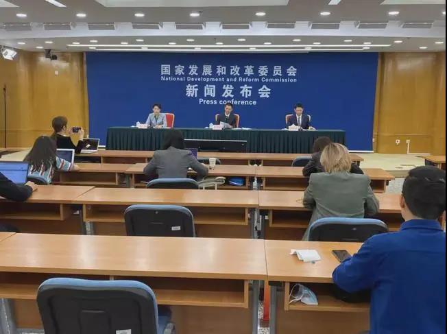 發(fā)改委最新電價(jià)通知明確“高耗能企業(yè)市場交易電價(jià)不受上浮20%限制”！