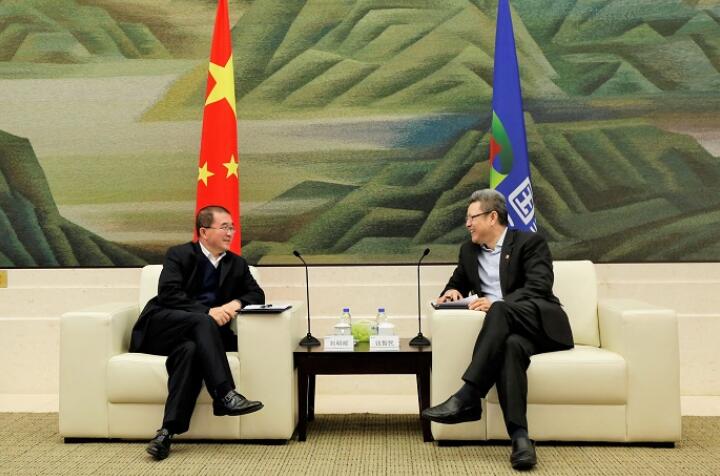 錢智民會見中國燃?xì)舛戮种飨?、總裁劉明輝