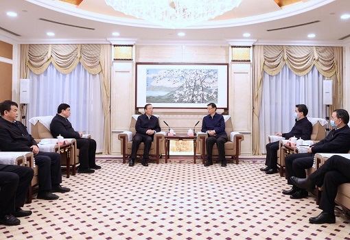 國家電網(wǎng)董事長辛保安、總經(jīng)理張智剛與江蘇省省長許昆林舉行會談