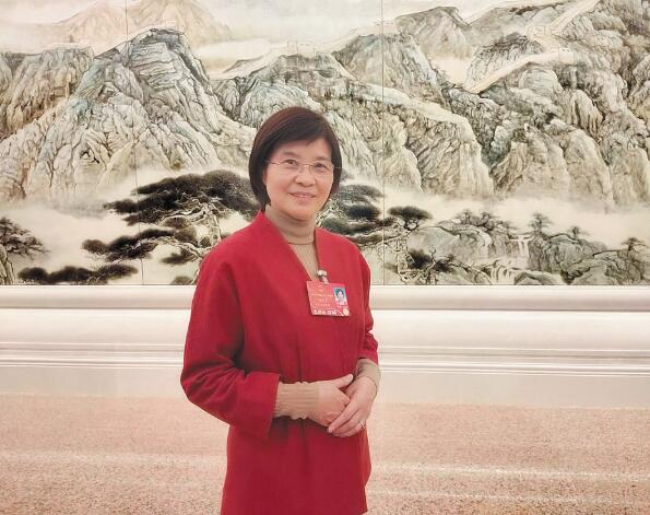 可靠電力助推紡織業(yè)綠色智能轉型——訪全國人大代表、江蘇陽光集團黨委書記、江蘇陽光股份有限公司董事長陳麗芬