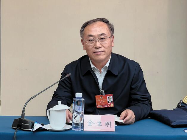 【兩會】國網(wǎng)電動汽車服務有限公司董事長、黨委書記全生明：加快構建交通能源融合發(fā)展體系 促進車與電網(wǎng)協(xié)同互動