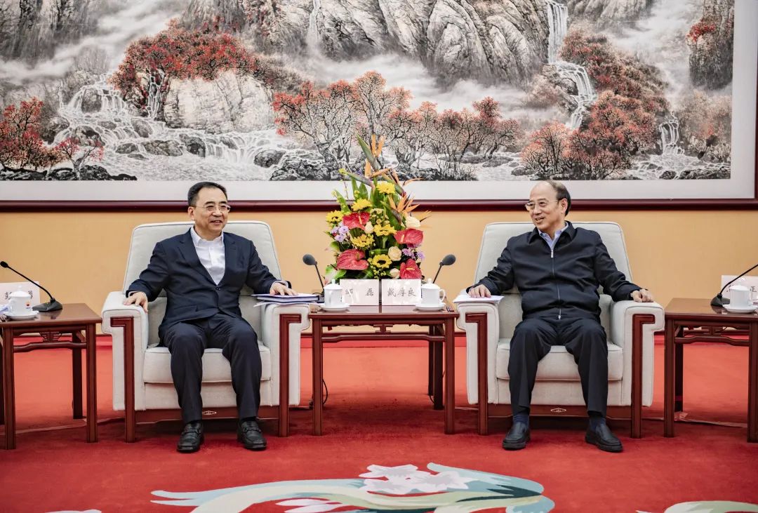 鄒磊拜會(huì)中國石油集團(tuán)黨組書記、董事長戴厚良