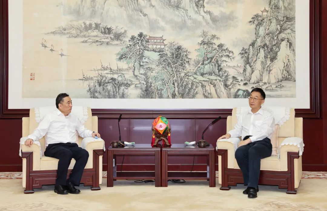 宋海良拜會(huì)廣西壯族自治區(qū)黨委書記劉寧、自治區(qū)主席藍(lán)天立