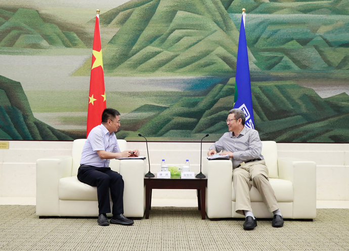 錢智民會(huì)見(jiàn)江西省新余市委副書(shū)記、市長(zhǎng)徐鴻