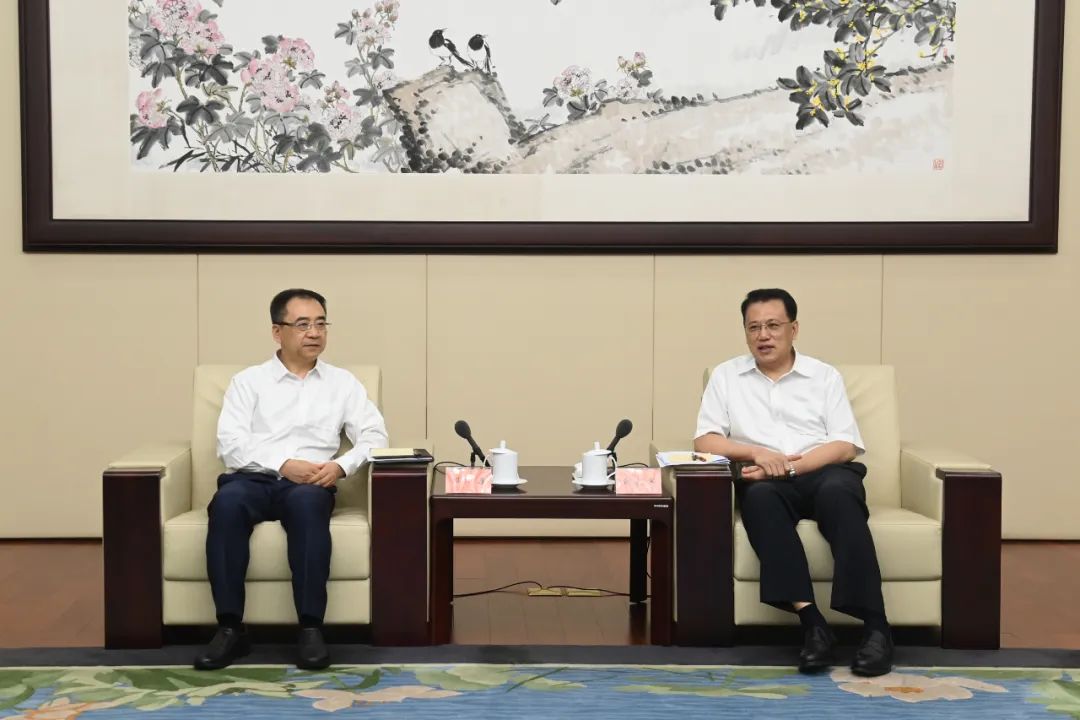 大唐集團(tuán)公司黨組書(shū)記、董事長(zhǎng)鄒磊拜會(huì)浙江省委書(shū)記、省人大常委會(huì)主任袁家軍