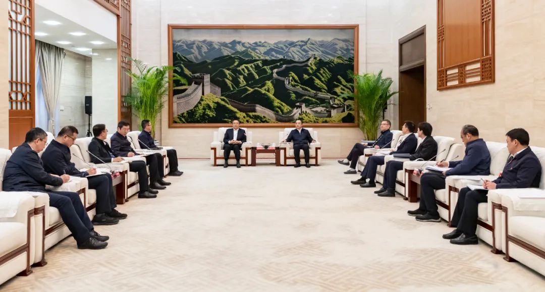 大唐集團(tuán)黨組書記、董事長鄒磊會(huì)見哈電集團(tuán)黨委書記、董事長曹志安