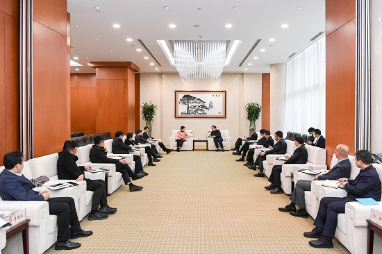 華能集團總經(jīng)理、黨組副書記鄧建玲會見常州市市長盛蕾