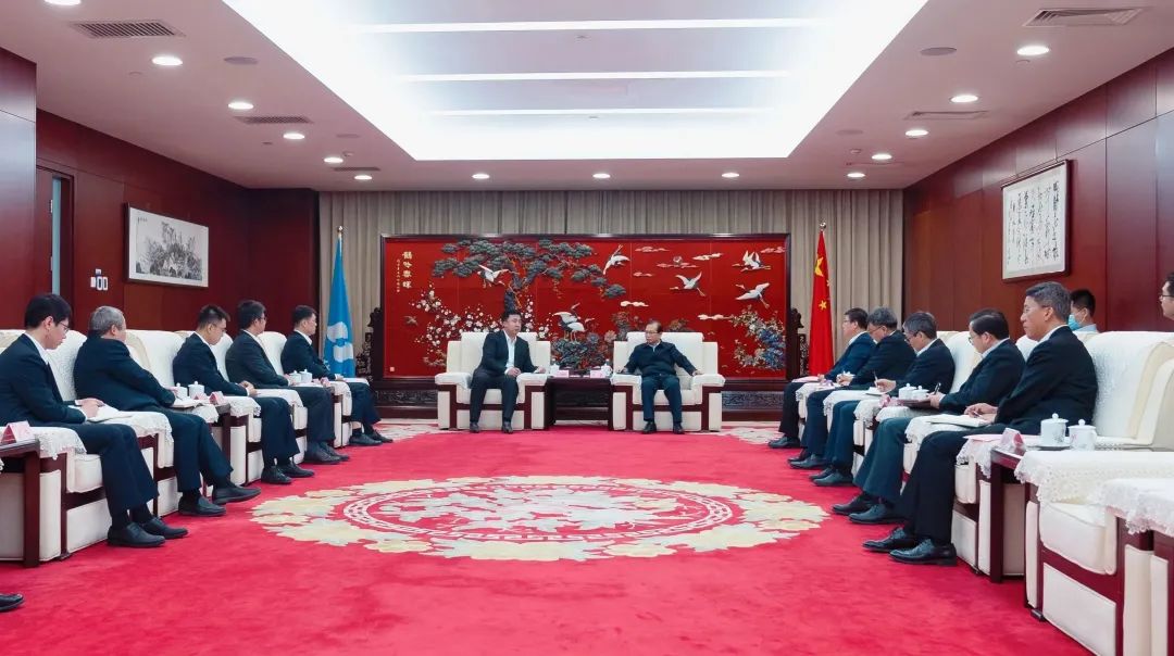 華電集團(tuán)董事長江毅會(huì)見海博思創(chuàng)董事長、總經(jīng)理張劍輝