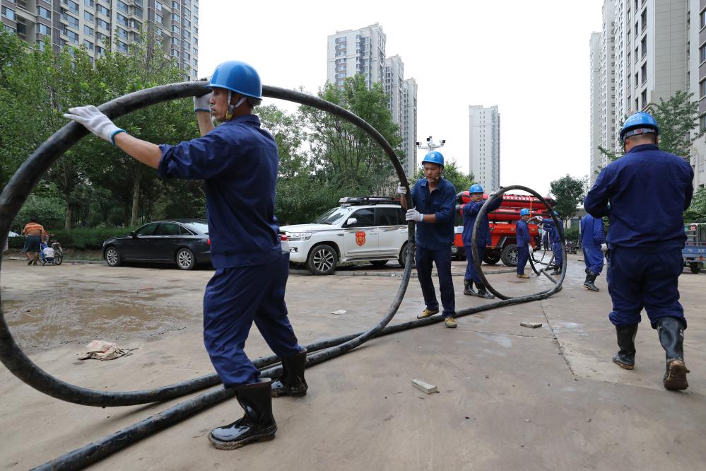 電來了，光就來了——河北涿州加快電力設(shè)施搶修見聞