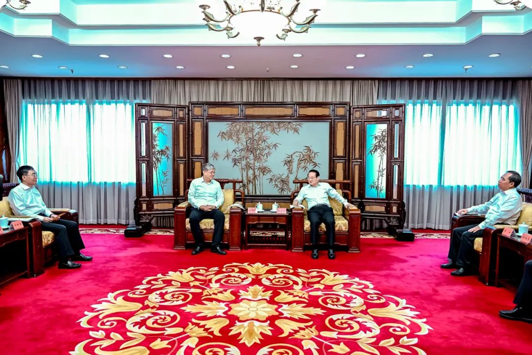 國(guó)家能源集團(tuán)黨組書記劉國(guó)躍拜會(huì)浙江省委書記易煉紅