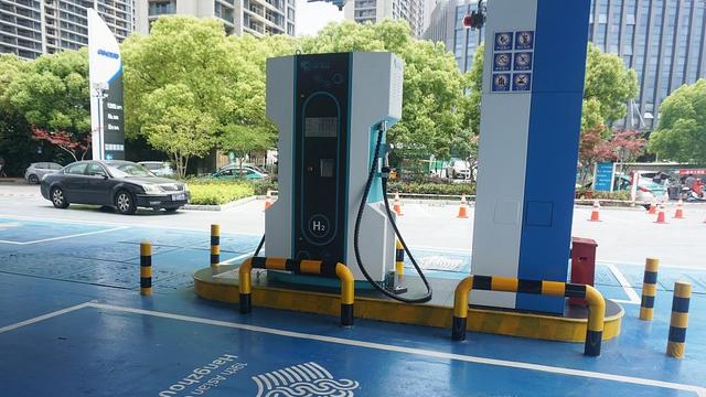 加快培育氫燃料電池汽車產(chǎn)業(yè)，浙江超前布局加氫站建設(shè)