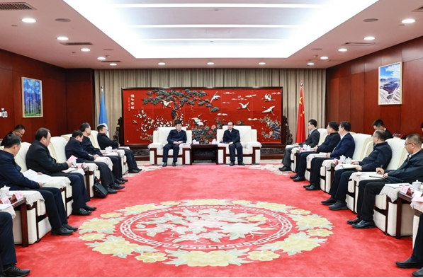 江毅會(huì)見(jiàn)內(nèi)蒙古自治區(qū)黨委常委、常務(wù)副主席黃志強(qiáng)