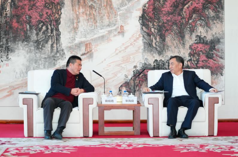 宋海良與“三新”聯(lián)盟成員遠東控股集團創(chuàng)始人、董事局主席蔣錫培會談