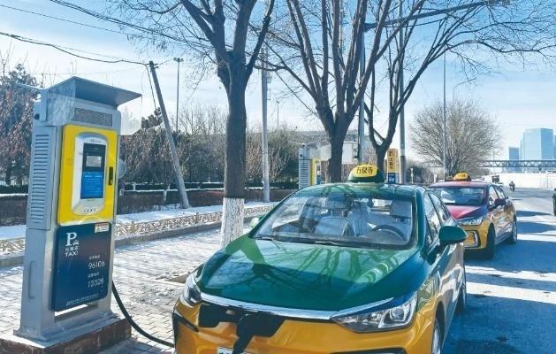 一天去四趟換電站，新能源出租車“不抗凍”怎么開(kāi)
