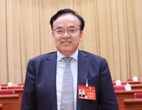 全國政協(xié)常委張來斌：系統(tǒng)思維引領(lǐng)能源轉(zhuǎn)型與安全，確?！半p碳”目標(biāo)順利實(shí)現(xiàn)